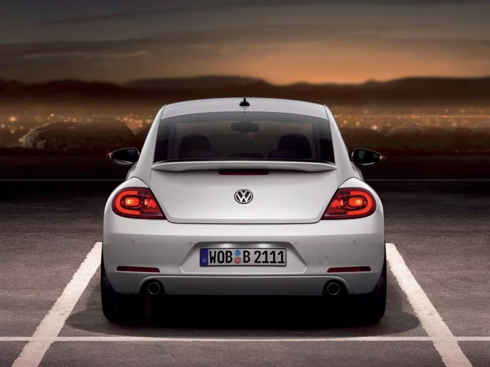 Автомобиль Volkswagen Beetle II (A5) Хэтчбек (3 двери)