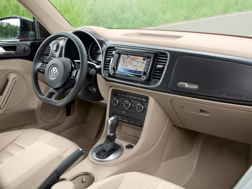 Автомобиль Volkswagen Beetle II (A5) Хэтчбек (3 двери)