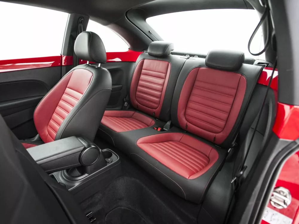 Автомобиль Volkswagen Beetle II (A5) Хэтчбек (3 двери)