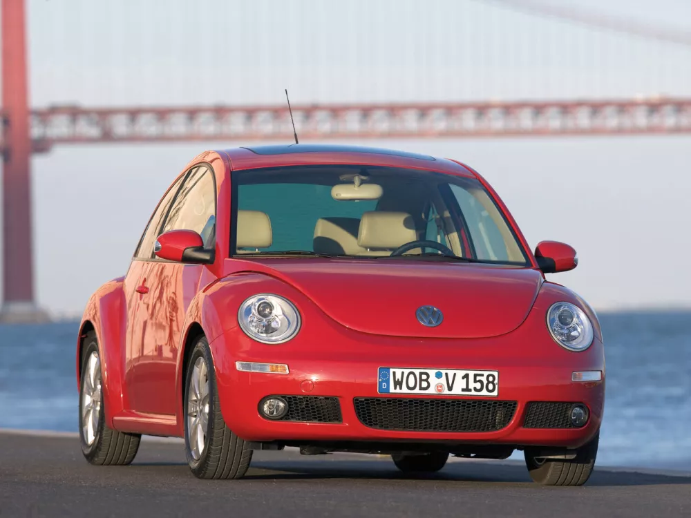 Автомобиль Volkswagen Beetle I (A4) Рестайлинг Хэтчбек (3 двери)