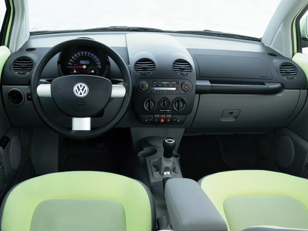 Автомобиль Volkswagen Beetle I (A4) Хэтчбек (3 двери)