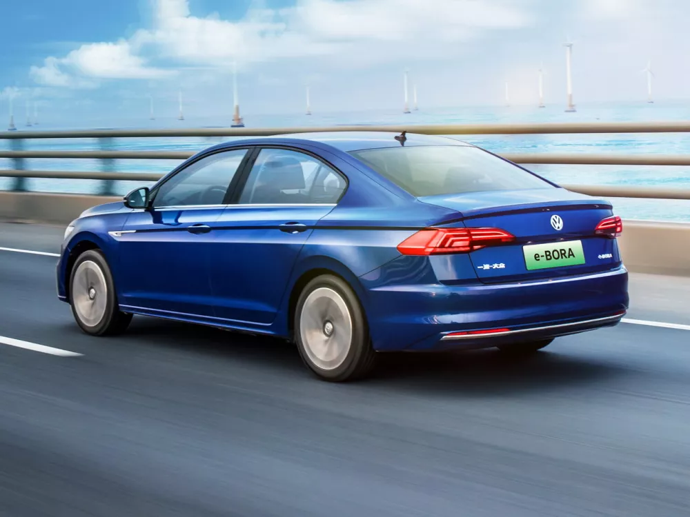Автомобиль Volkswagen Bora IV Седан