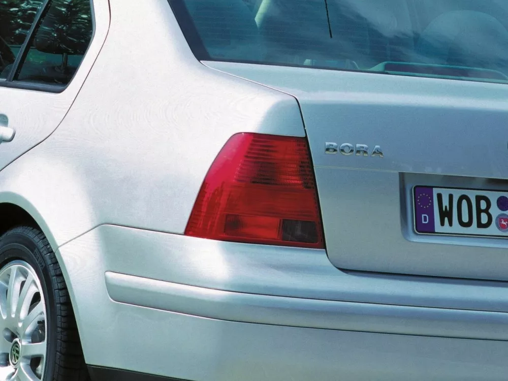 Автомобиль Volkswagen Bora I Седан