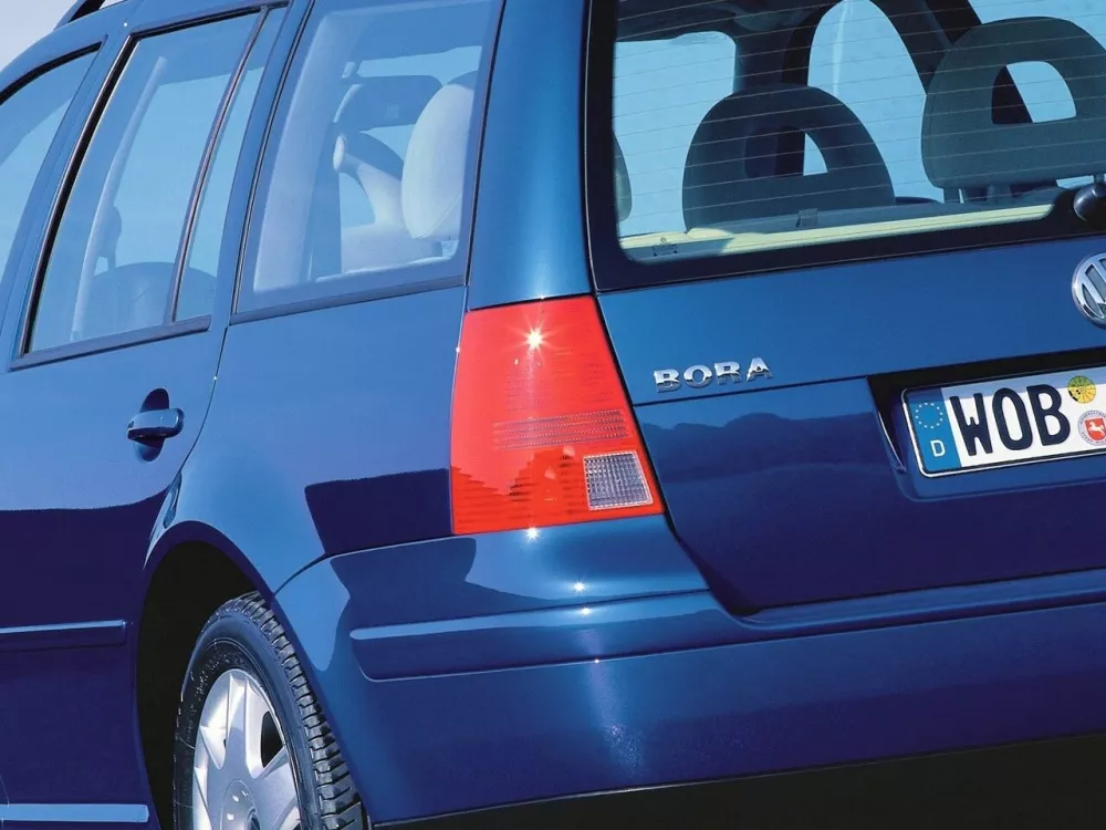 Автомобиль Volkswagen Bora I Универсал (5 дверей)