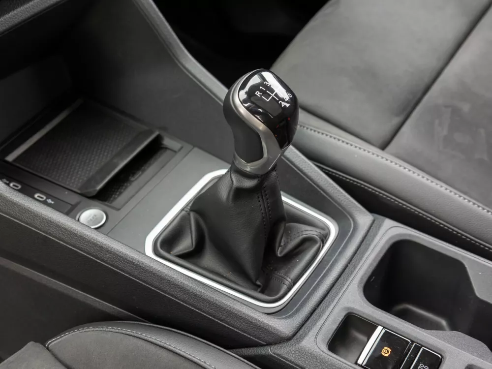Автомобиль Volkswagen Caddy V Компактвэн