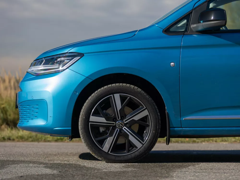 Автомобиль Volkswagen Caddy V Компактвэн