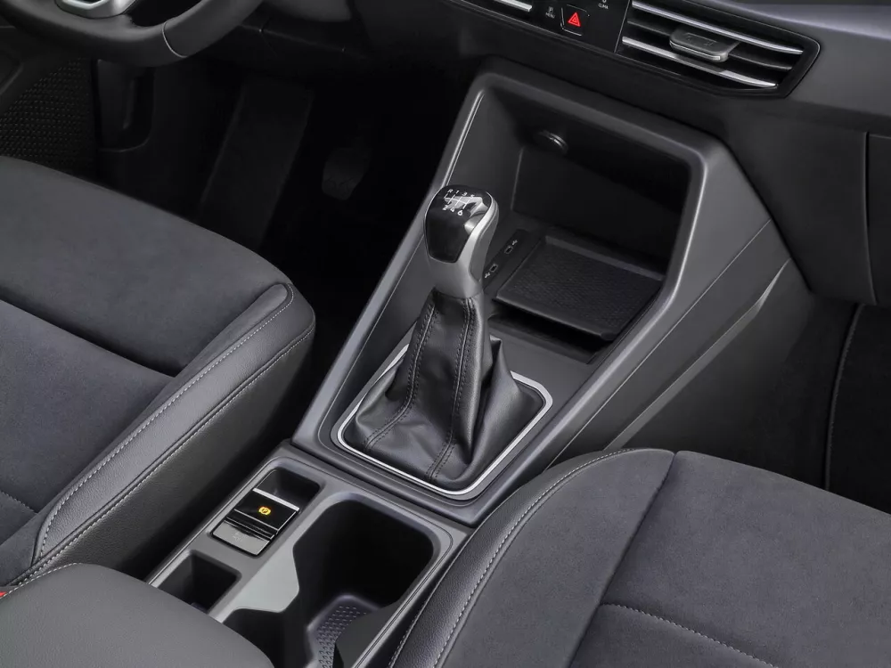 Автомобиль Volkswagen Caddy V Компактвэн Maxi