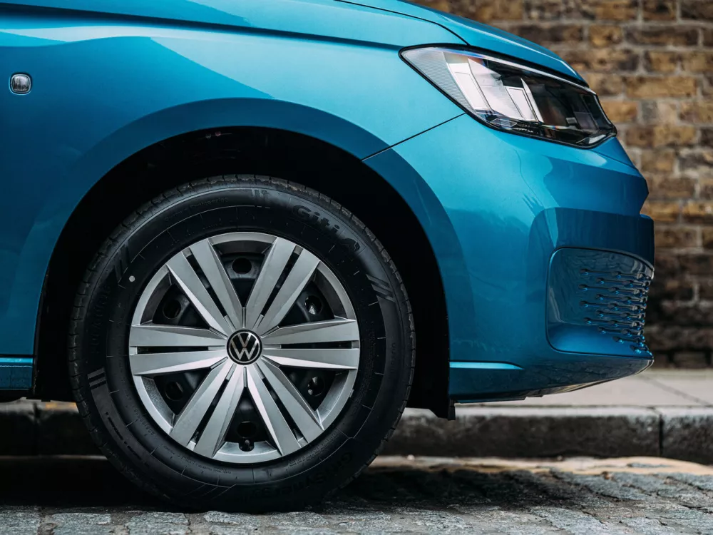 Автомобиль Volkswagen Caddy V Фургон Maxi