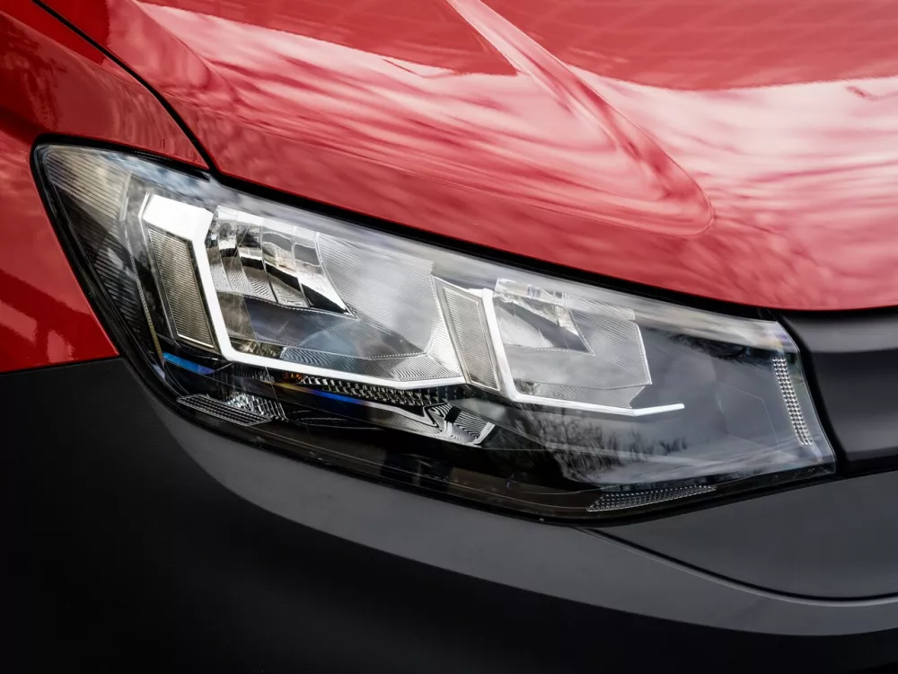 Автомобиль Volkswagen Caddy V Фургон