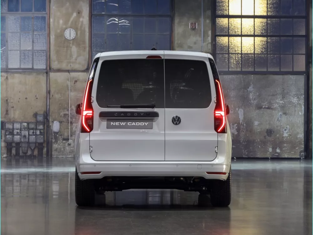 Автомобиль Volkswagen Caddy V Фургон