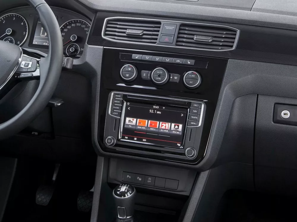 Автомобиль Volkswagen Caddy IV Компактвэн Maxi