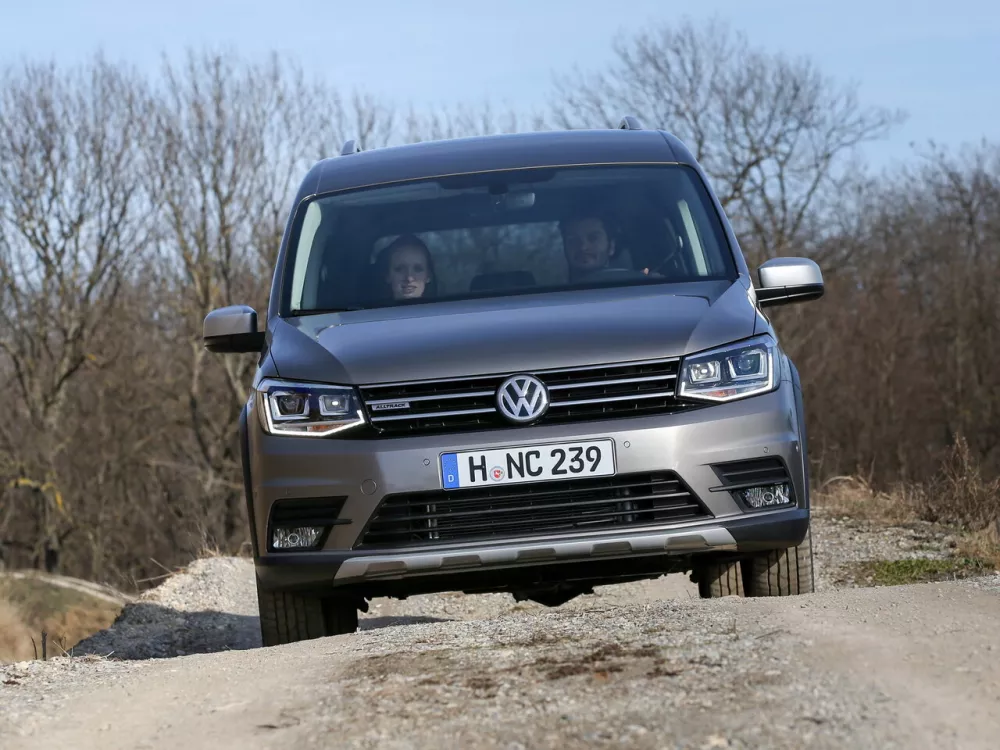 Автомобиль Volkswagen Caddy IV Компактвэн Alltrack