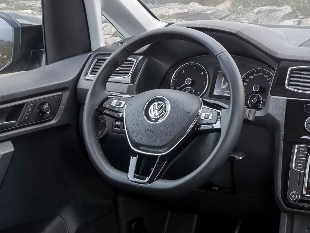 Автомобиль Volkswagen Caddy IV Компактвэн Alltrack