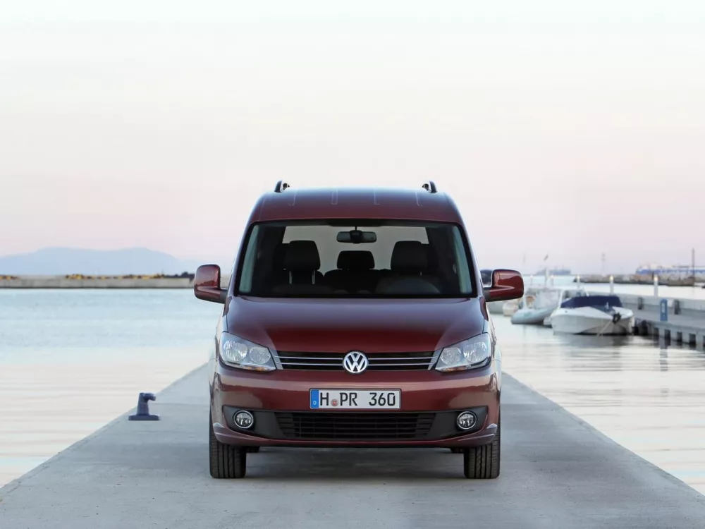 Автомобиль Volkswagen Caddy III Рестайлинг Компактвэн