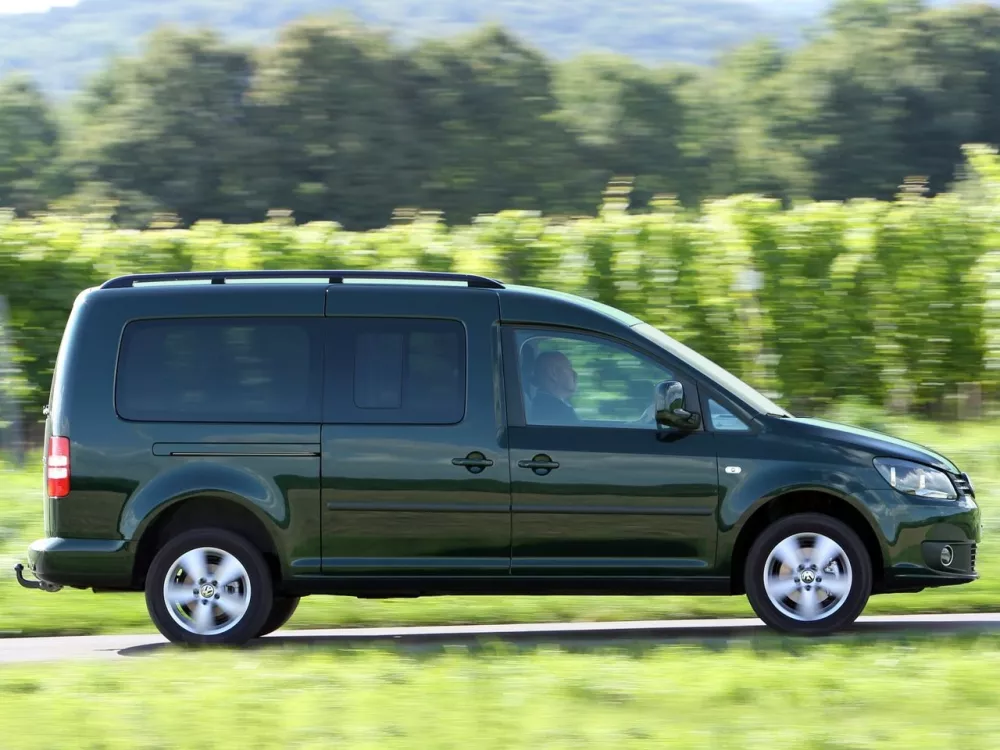 Автомобиль Volkswagen Caddy III Рестайлинг Компактвэн Maxi
