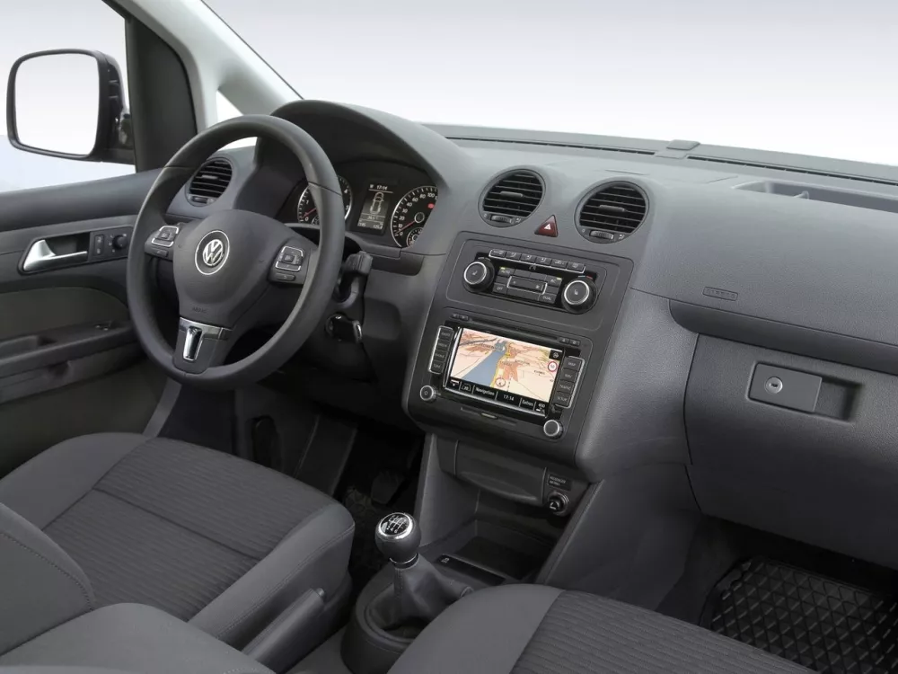 Автомобиль Volkswagen Caddy III Рестайлинг Компактвэн Maxi