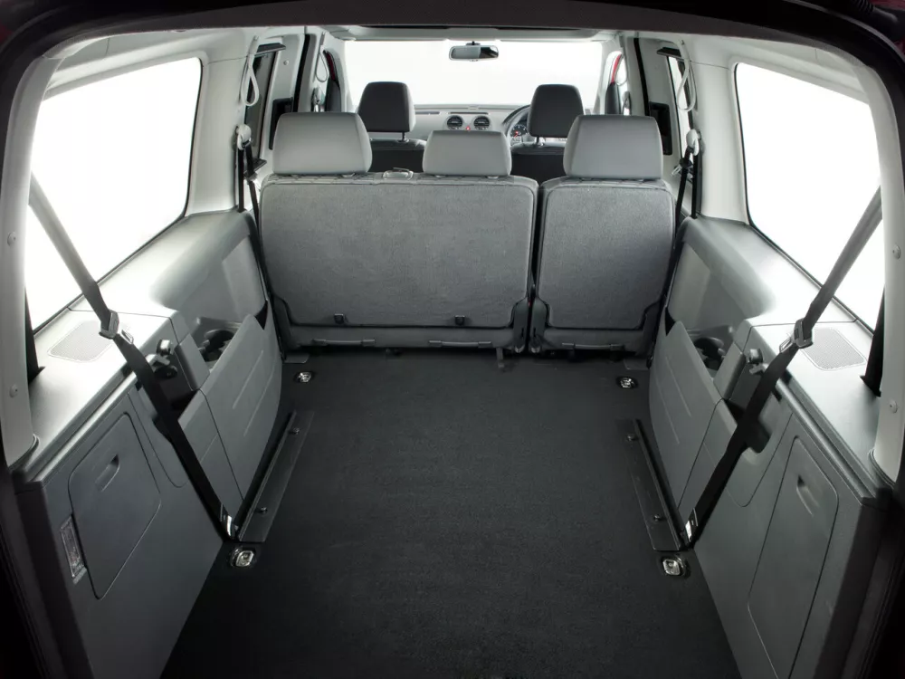 Автомобиль Volkswagen Caddy III Рестайлинг Компактвэн Maxi