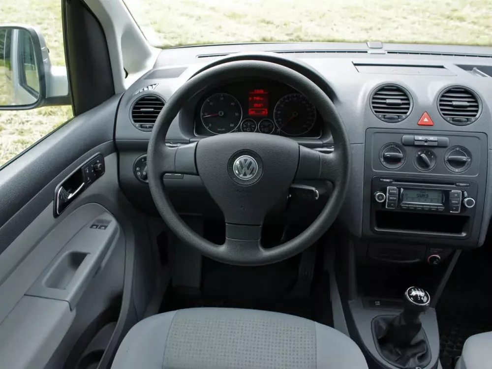 Автомобиль Volkswagen Caddy III Фургон Kasten