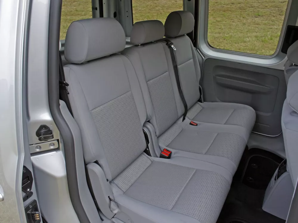 Автомобиль Volkswagen Caddy III Компактвэн Life