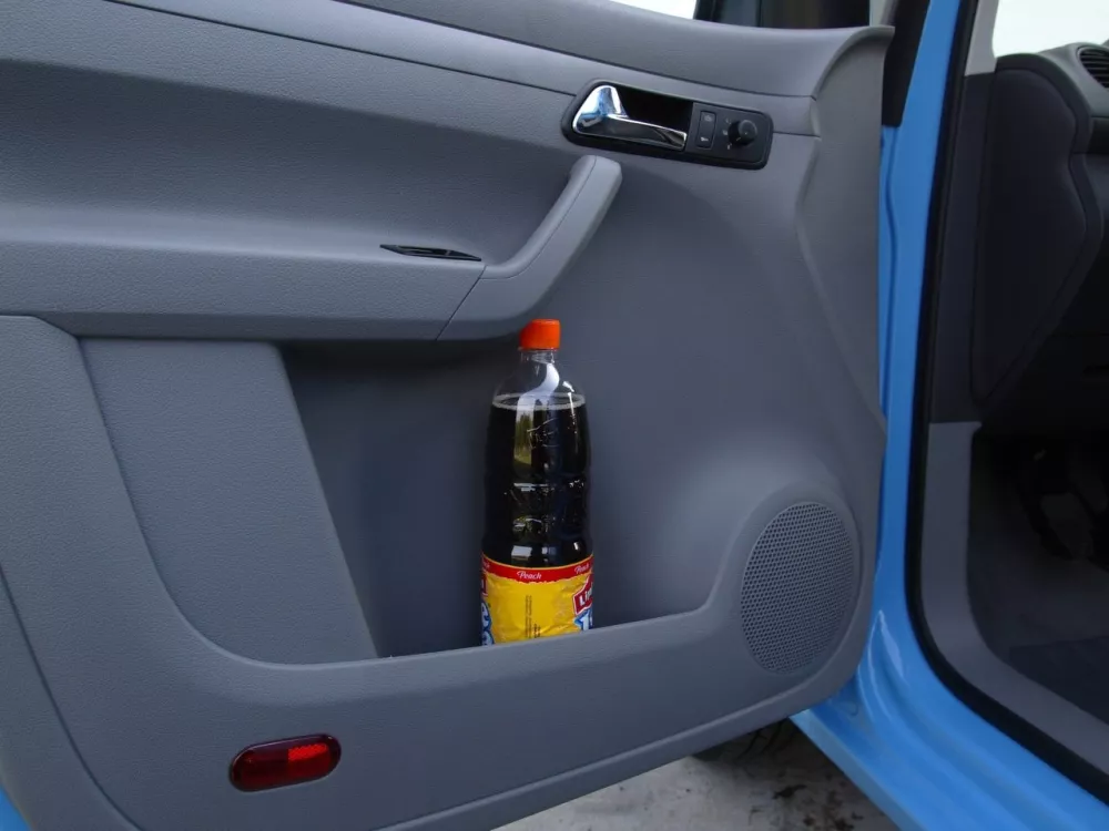 Автомобиль Volkswagen Caddy III Компактвэн Life