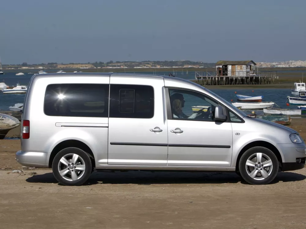 Автомобиль Volkswagen Caddy III Компактвэн Life Maxi