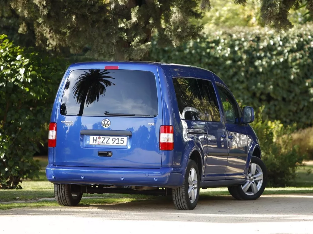 Автомобиль Volkswagen Caddy III Компактвэн Life Maxi