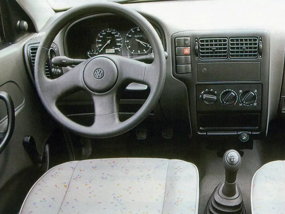 Автомобиль Volkswagen Caddy II Фургон