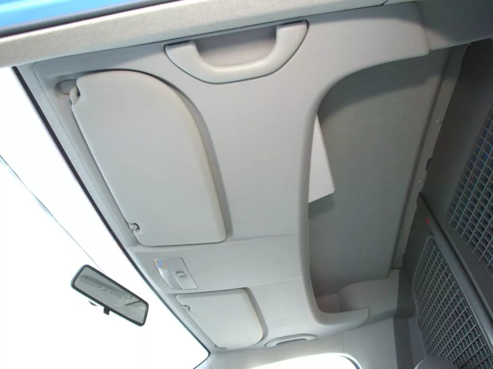 Автомобиль Volkswagen Caddy III Компактвэн Life Maxi