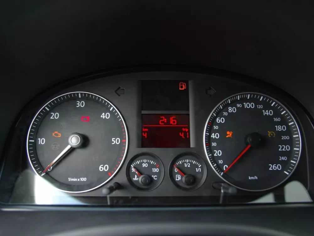 Автомобиль Volkswagen Caddy III Компактвэн Life Maxi