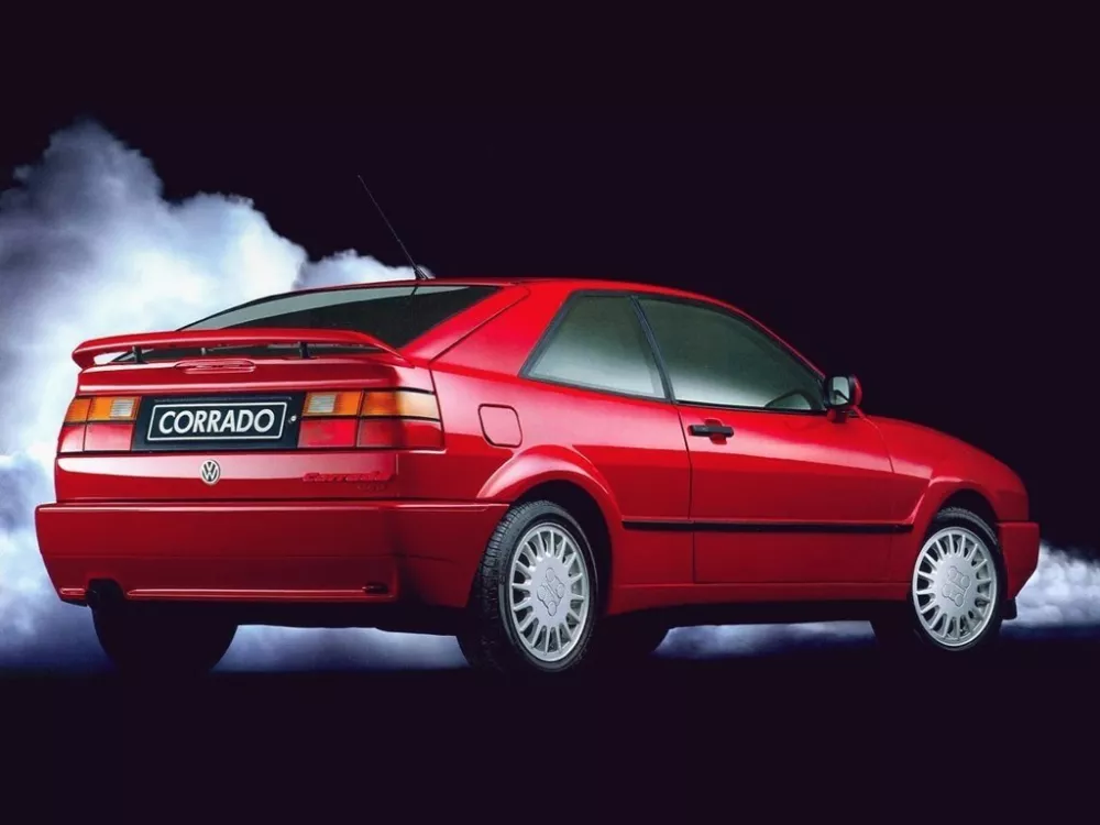 Автомобиль Volkswagen Corrado Хэтчбек (3 двери)