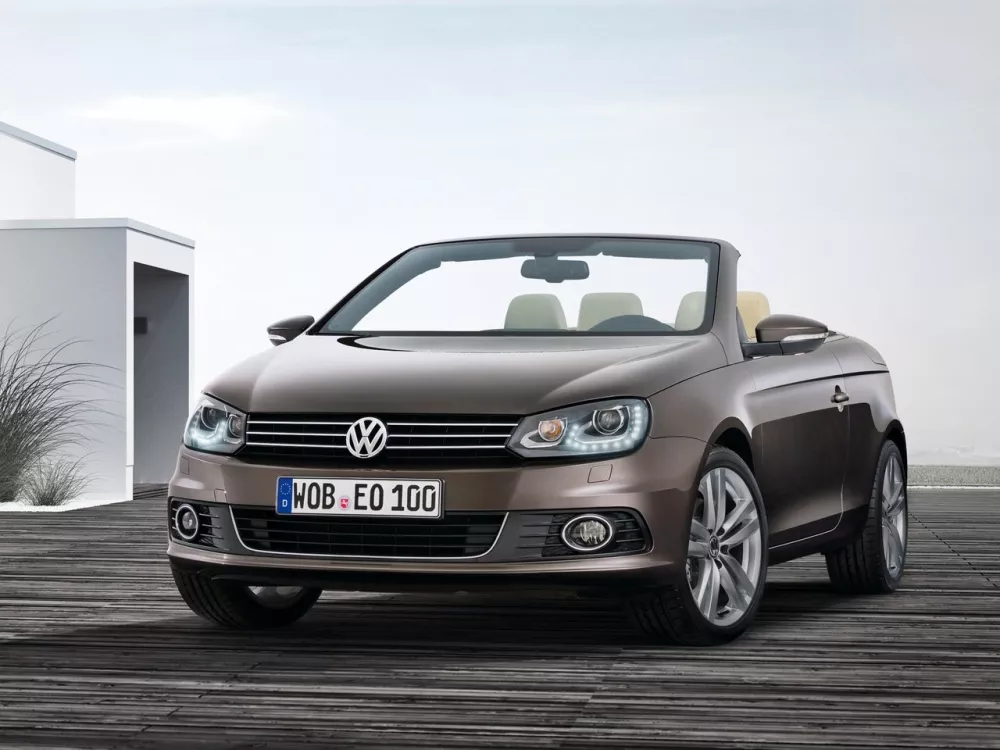 Автомобиль Volkswagen Eos I Рестайлинг Кабриолет