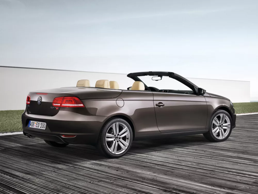 Автомобиль Volkswagen Eos I Рестайлинг Кабриолет