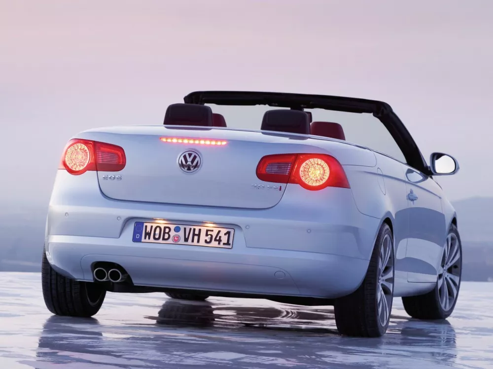 Автомобиль Volkswagen Eos I Кабриолет