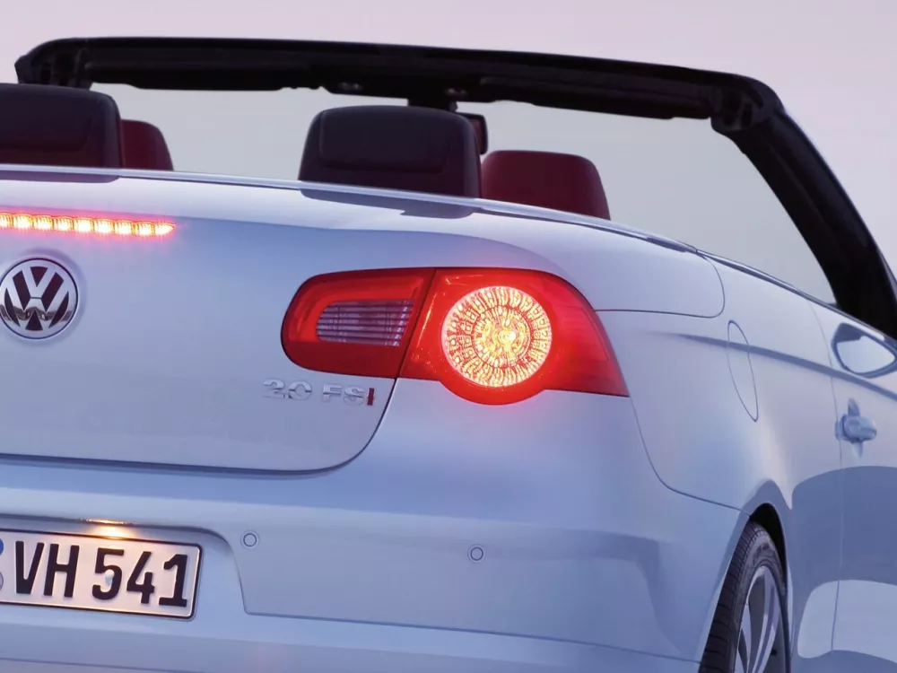 Автомобиль Volkswagen Eos I Кабриолет