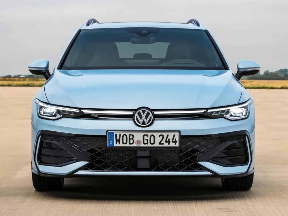 Автомобиль Volkswagen Golf VIII Рестайлинг Универсал (5 дверей)