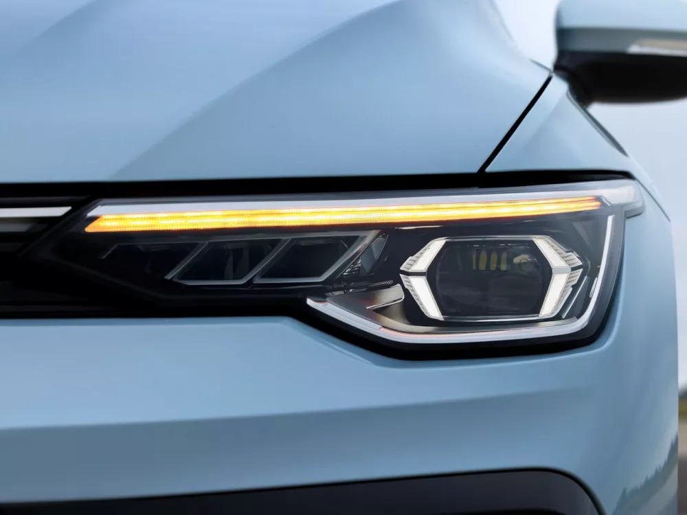 Автомобиль Volkswagen Golf VIII Рестайлинг Универсал (5 дверей)