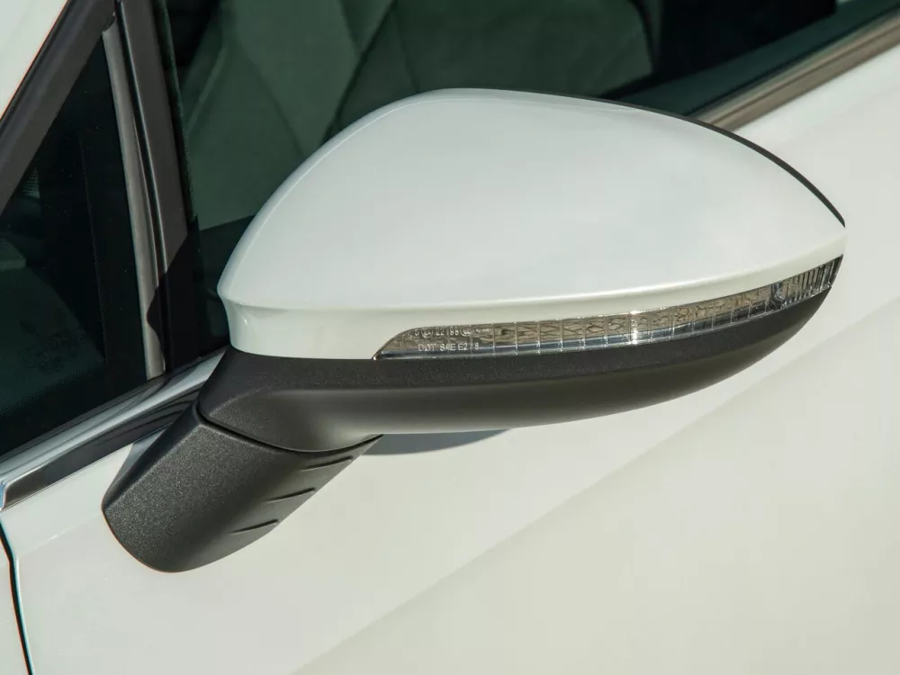 Автомобиль Volkswagen Golf VIII Хэтчбек (5 дверей)