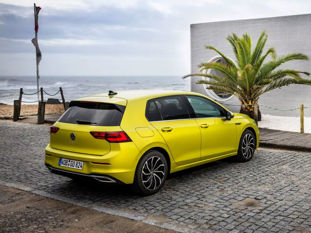 Автомобиль Volkswagen Golf VIII Хэтчбек (5 дверей)