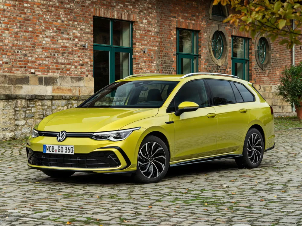 Автомобиль Volkswagen Golf VIII Универсал (5 дверей)