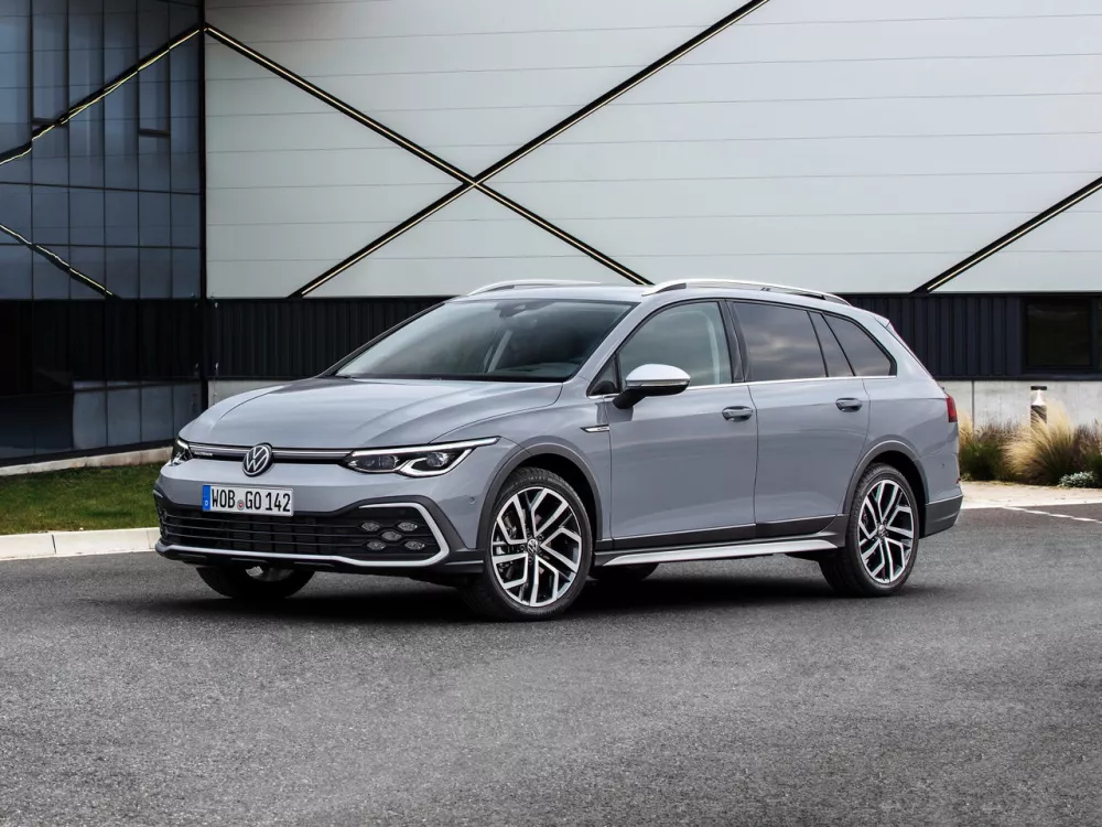 Автомобиль Volkswagen Golf VIII Универсал (5 дверей) Alltrack