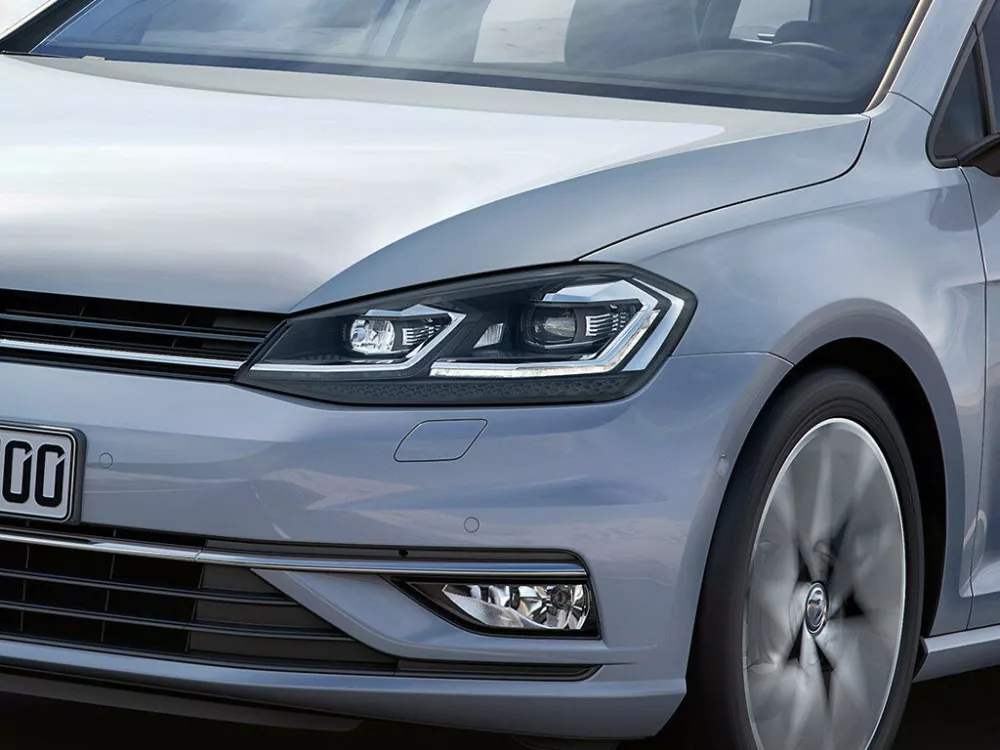 Автомобиль Volkswagen Golf VII Рестайлинг Универсал (5 дверей)