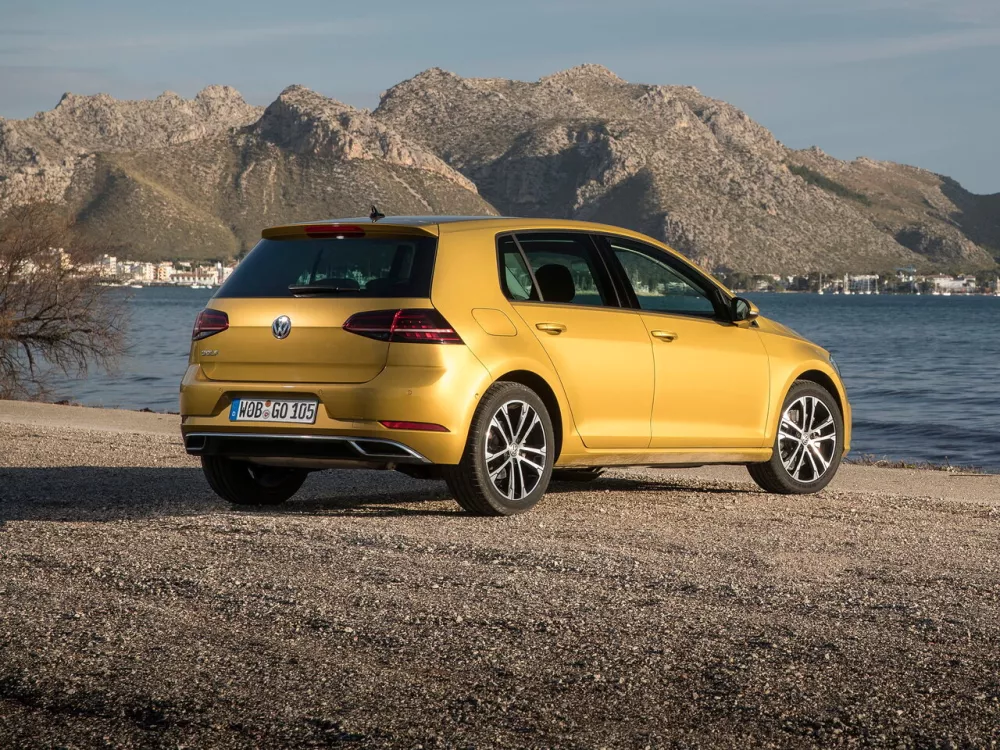 Автомобиль Volkswagen Golf VII Рестайлинг Хэтчбек (5 дверей)