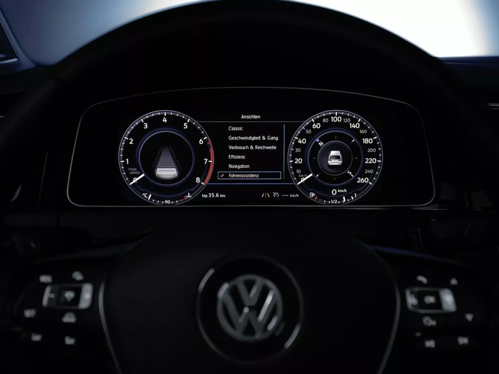 Автомобиль Volkswagen Golf VII Рестайлинг Хэтчбек (5 дверей)