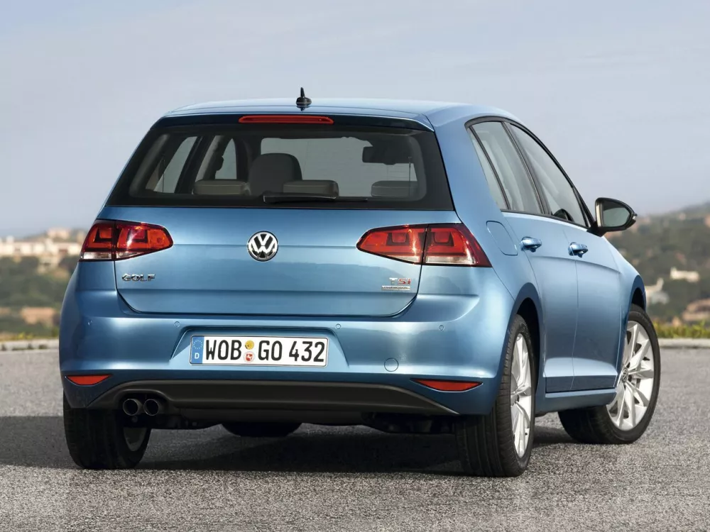 Автомобиль Volkswagen Golf VII Хэтчбек (5 дверей)