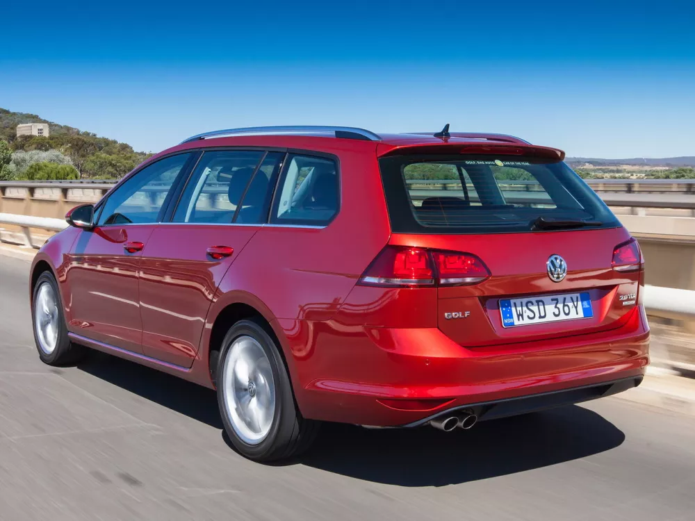 Автомобиль Volkswagen Golf VII Универсал (5 дверей)