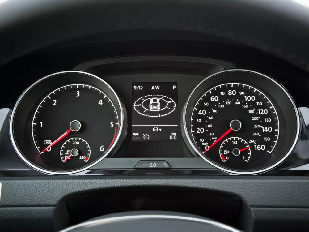 Автомобиль Volkswagen Golf VII Универсал (5 дверей)