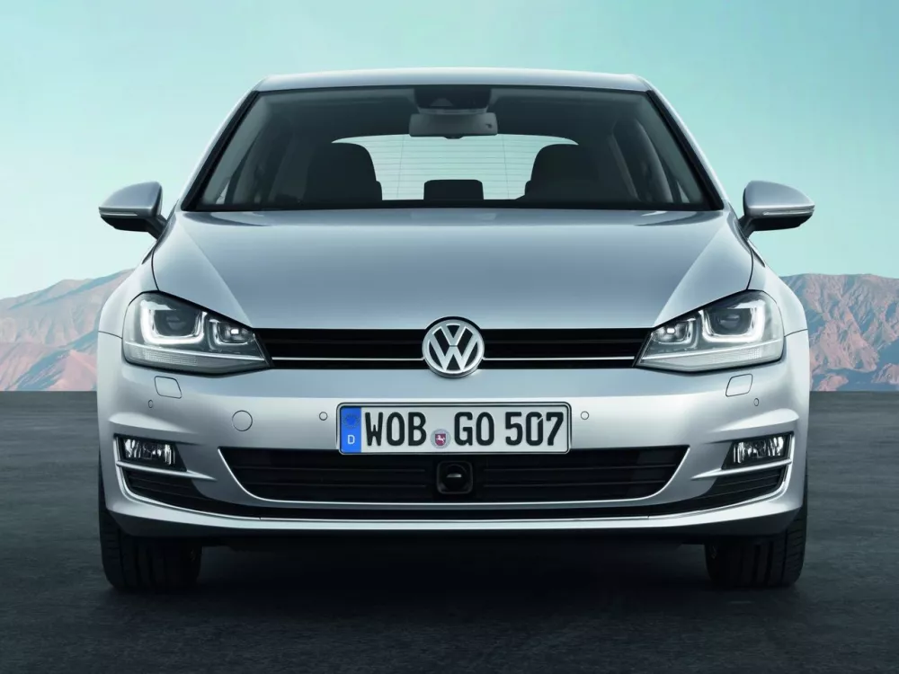 Автомобиль Volkswagen Golf VII Хэтчбек (3 двери)