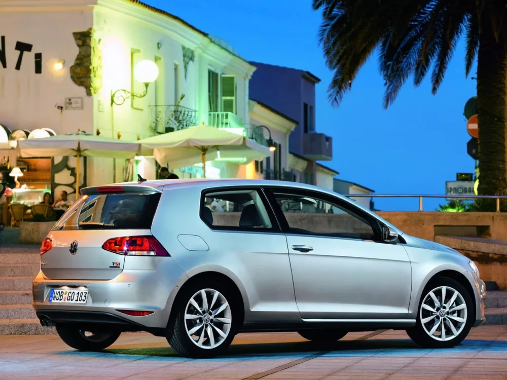 Автомобиль Volkswagen Golf VII Хэтчбек (3 двери)