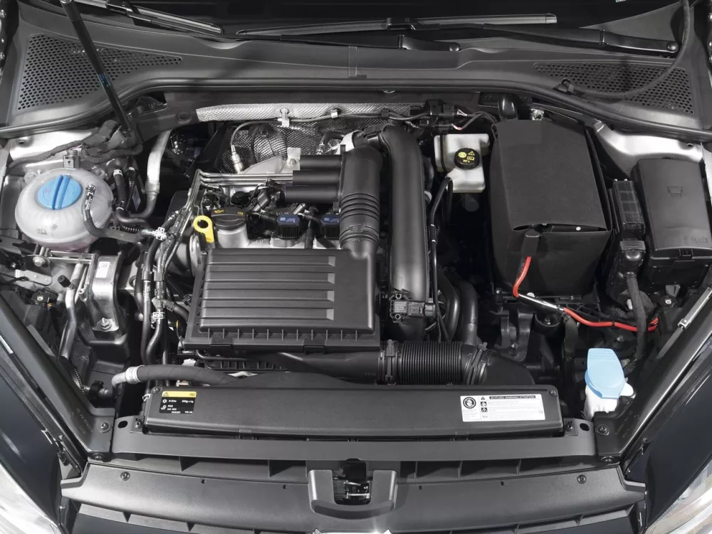 Автомобиль Volkswagen Golf VII Хэтчбек (3 двери)
