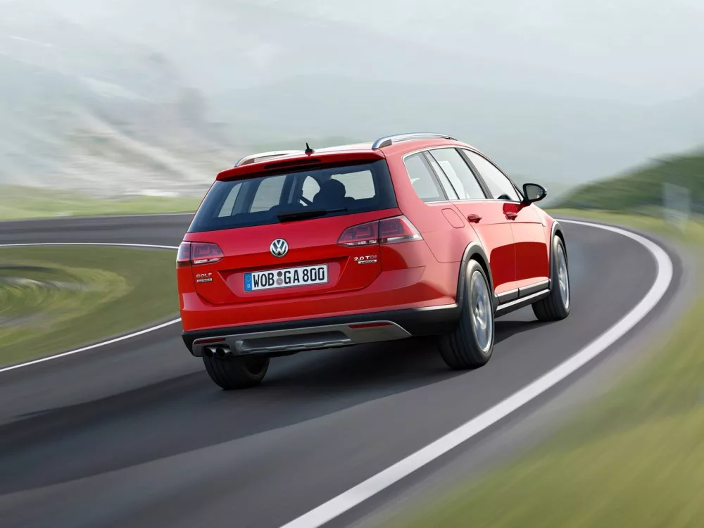 Автомобиль Volkswagen Golf VII Универсал (5 дверей) Alltrack